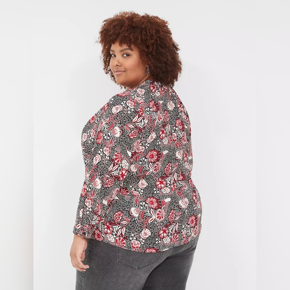 Lane Bryant #1137904 Gathered Ruffle V-Neck Popover Shirt NWT - Picture 2 of 12